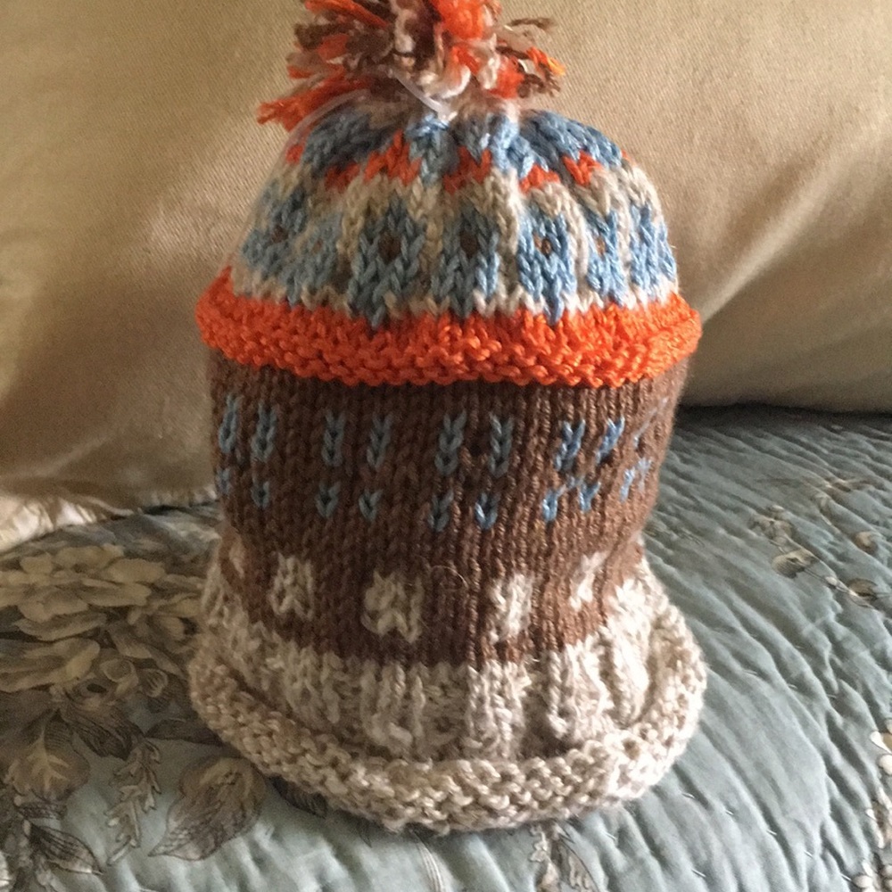Child’s hat...